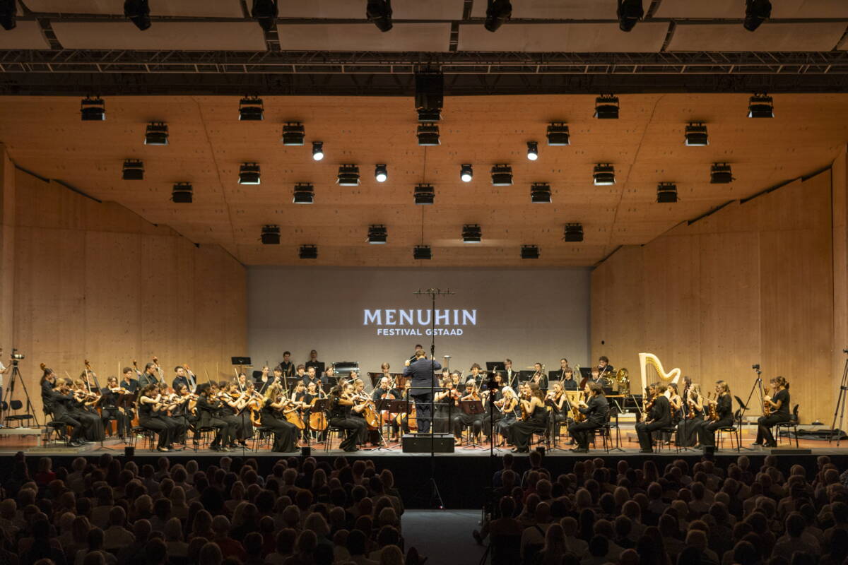 09.08.2026_menuhin_festival_youth_orchestra_davidson_1.jpeg 09.08.2026_menuhin_festival_youth_orchestra_davidson_1.jpeg